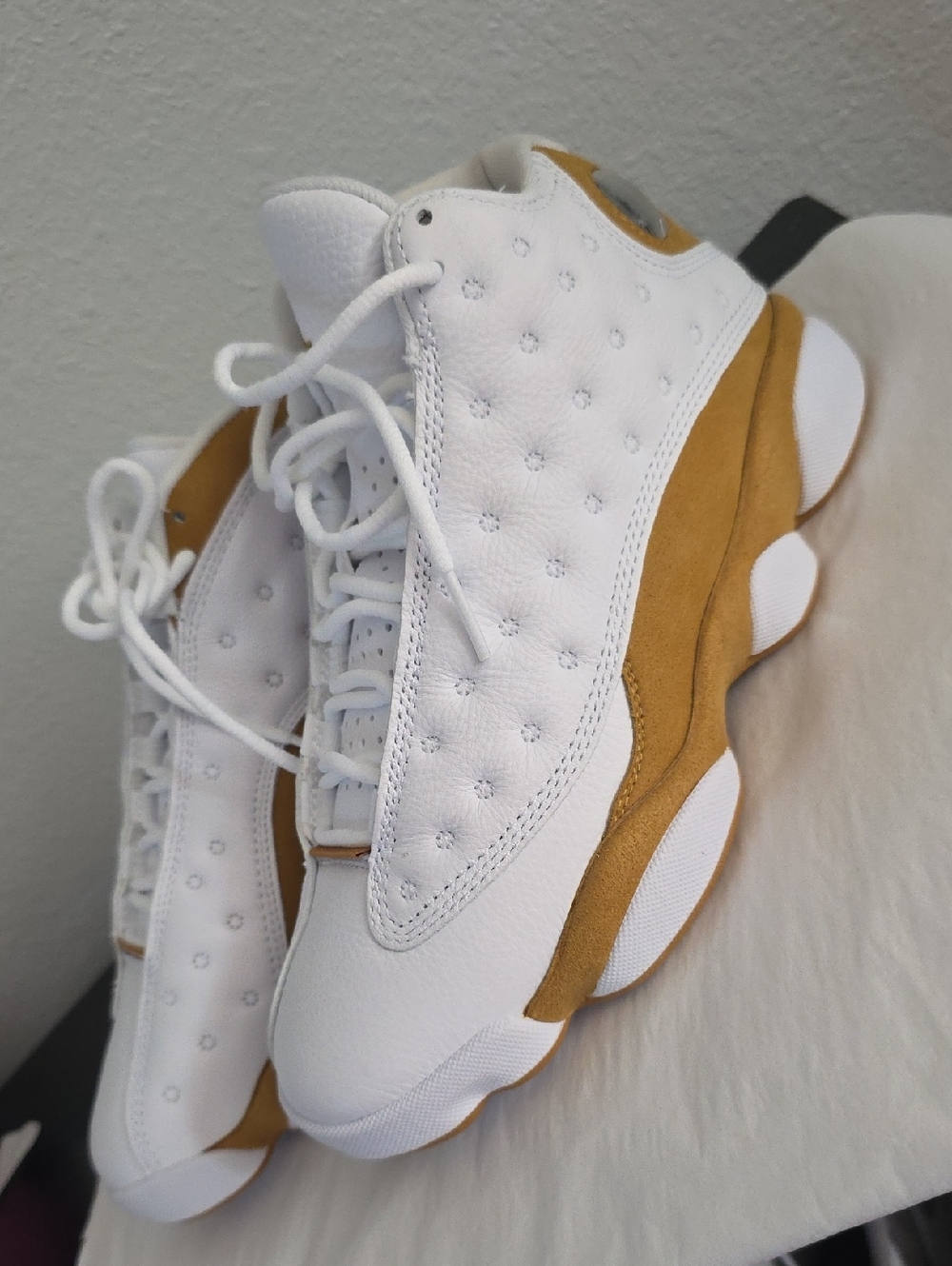 NWT! Nike Air Jordan 13 Retro ‘Wheat’ White Men’s 5